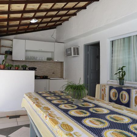 Suites Praia Dos Anjos - Арраял-ду-Кабу Экстерьер фото