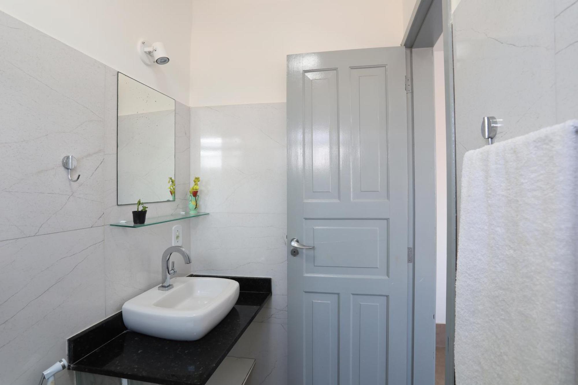 Suites Praia Dos Anjos - Арраял-ду-Кабу Экстерьер фото